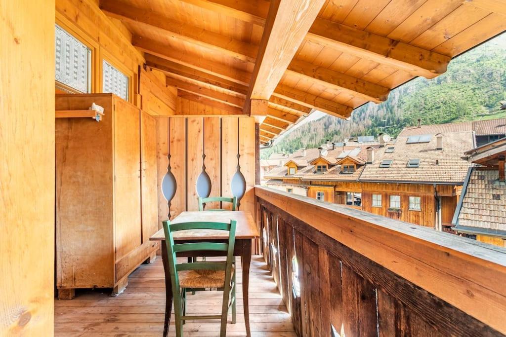 Appartamento Rustico Con Stube E Balcone Predazzo Eksteriør bilde